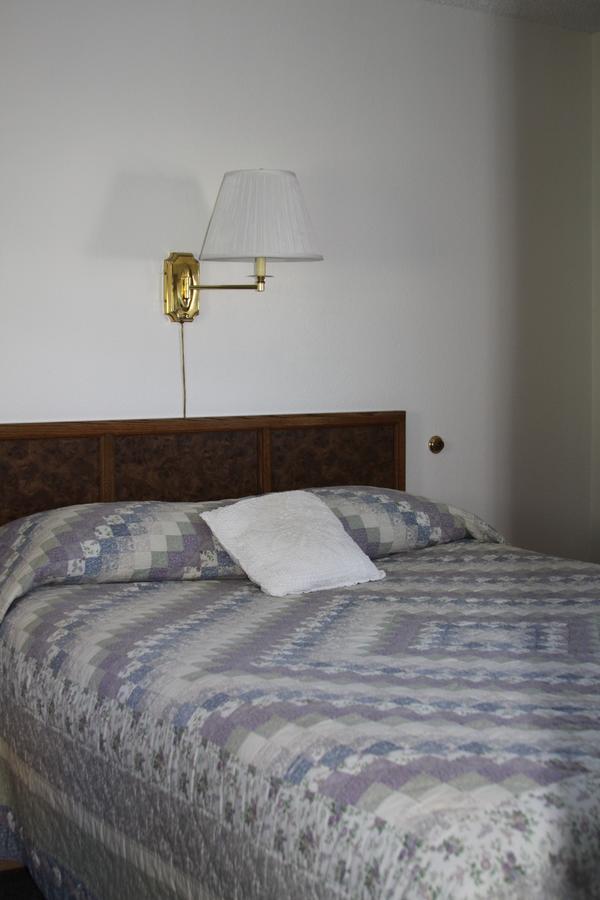 Sleep For Less Motel Sidney Buitenkant foto